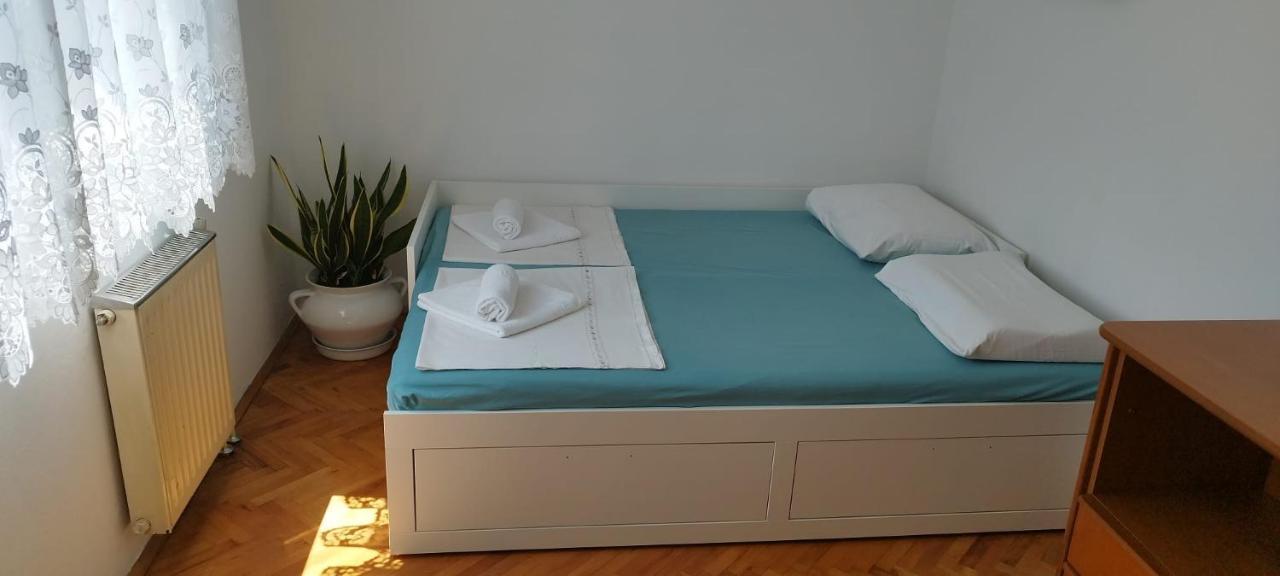 7 Flower Street Apartment Sempeter pri Gorici Exterior foto